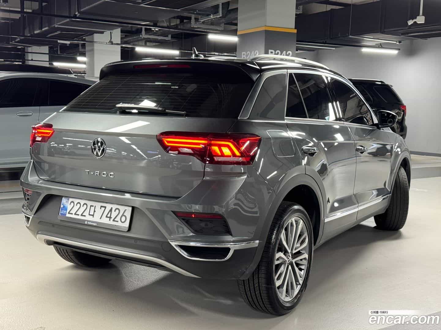 T-Roc Volkswagen 2022.3-INNER-007