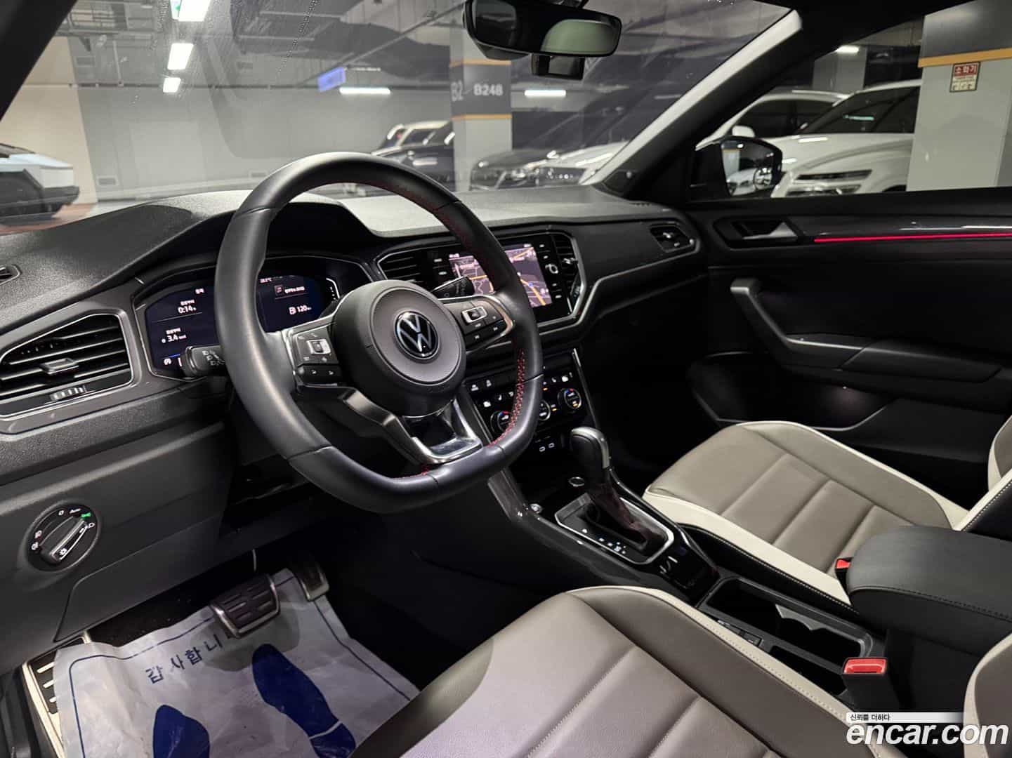 T-Roc Volkswagen 2022.3-OPTION-015