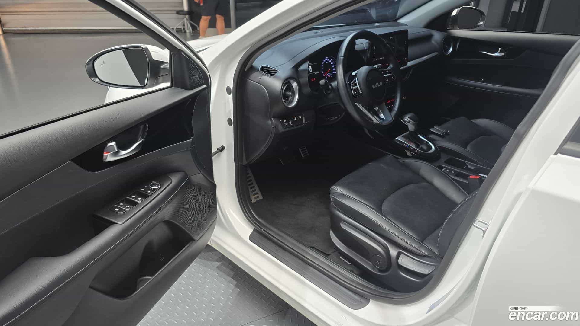 K3 Kia 2023.5-INNER-010