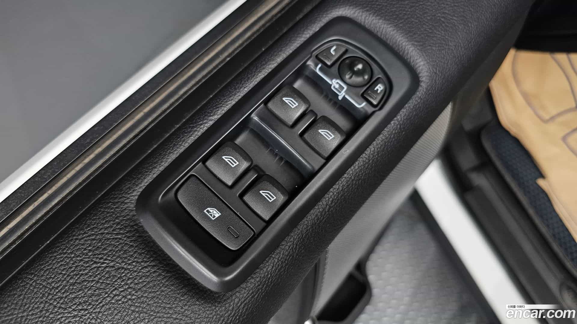 Discovery Land Rover 2016.11-OPTION-017