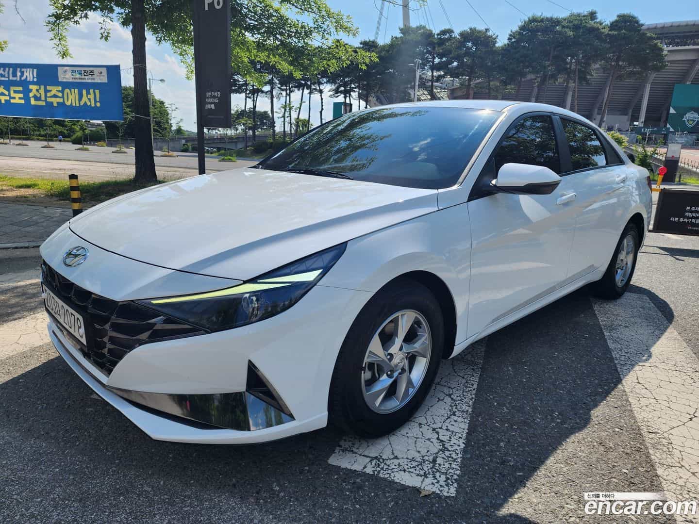 AVANTE Hyundai 2022.0-OUTER-001