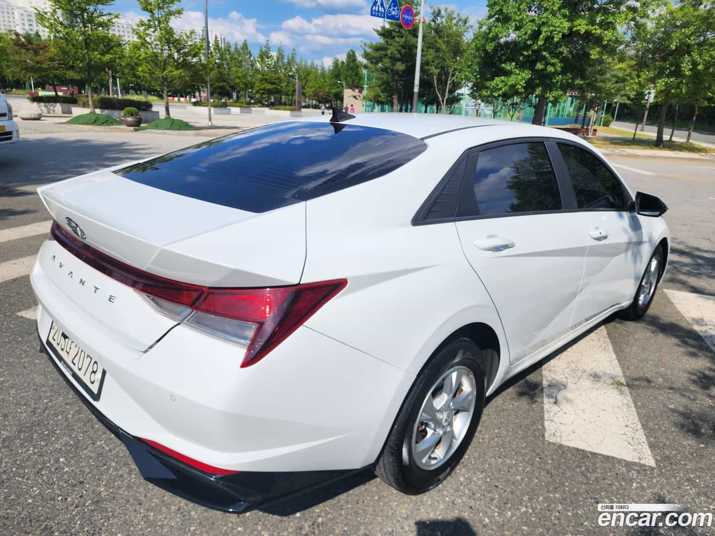 AVANTE Hyundai 2022.0-OUTER-002
