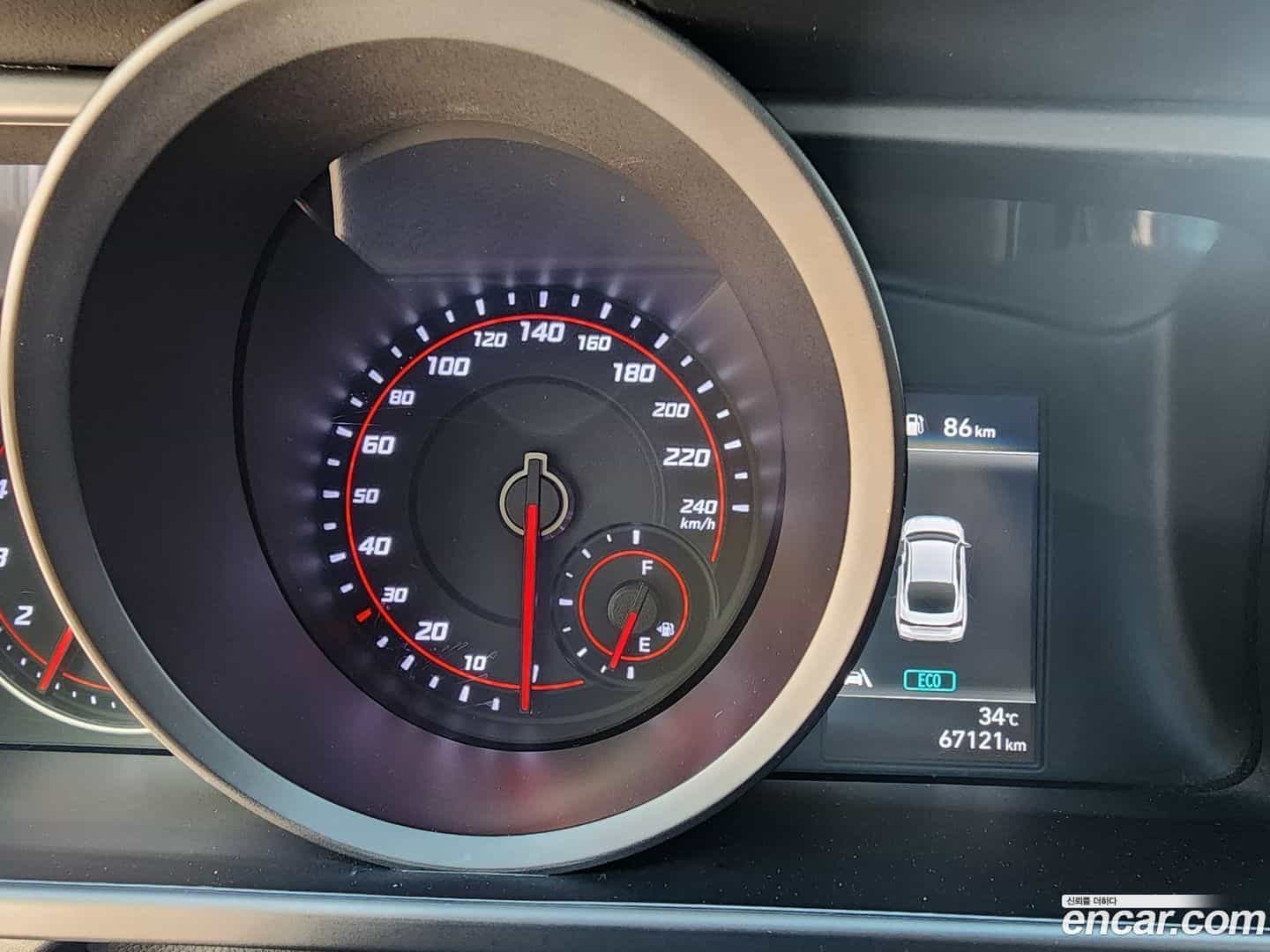 AVANTE Hyundai 2022.0-INNER-008