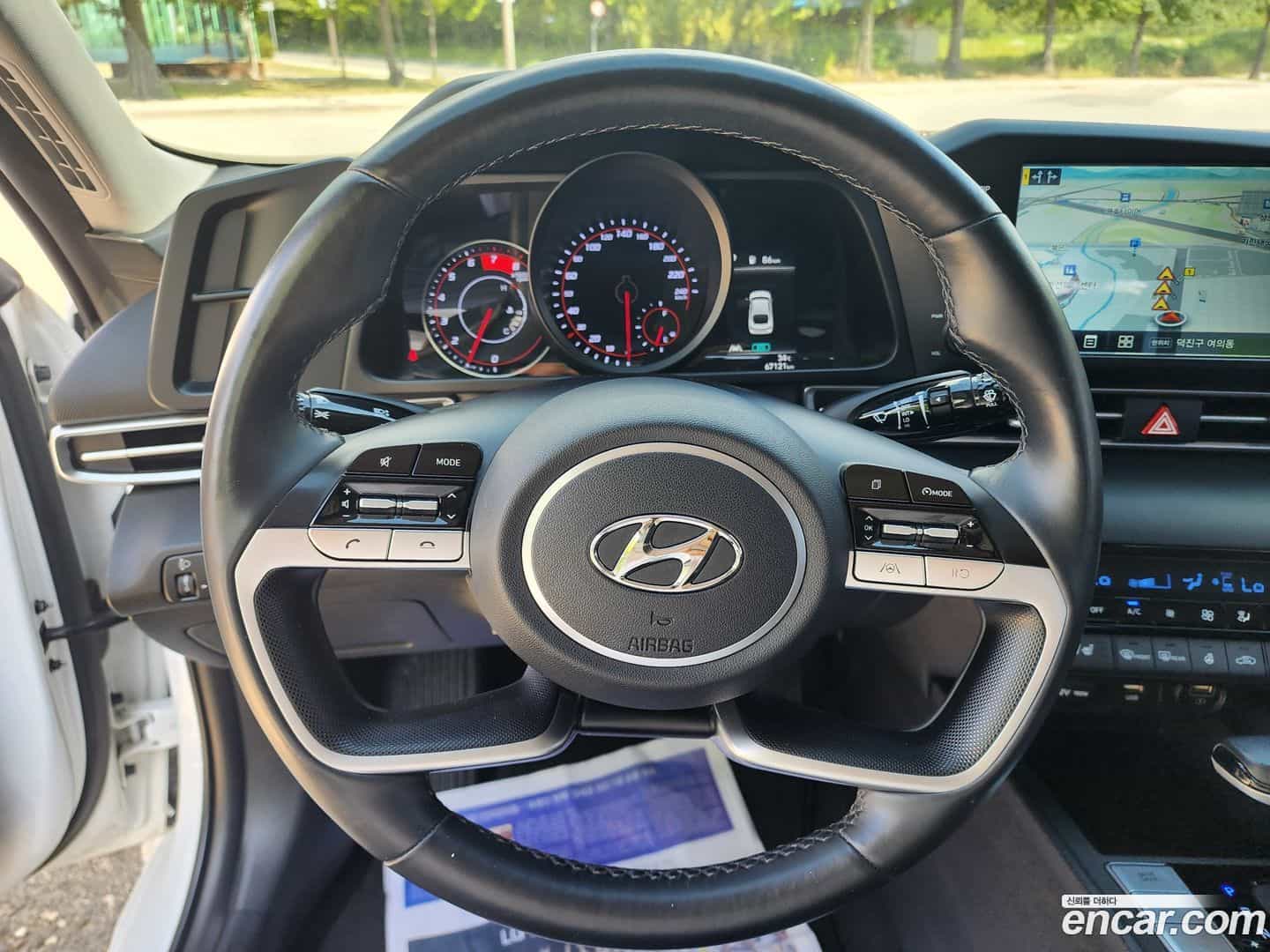 AVANTE Hyundai 2022.0-OPTION-021