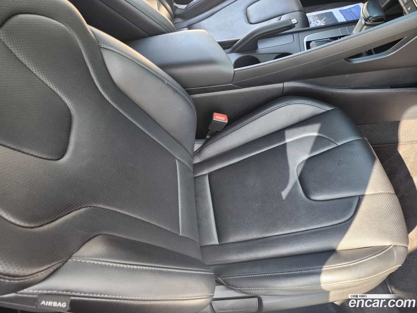 AVANTE Hyundai 2022.0-OPTION-023