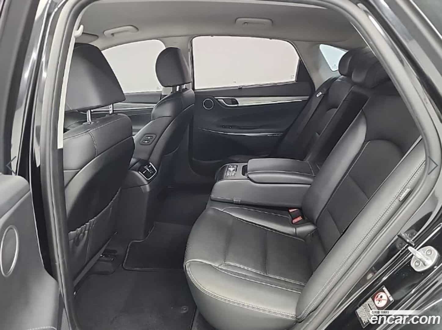 Grandeur Hyundai 2017.8-OPTION-016