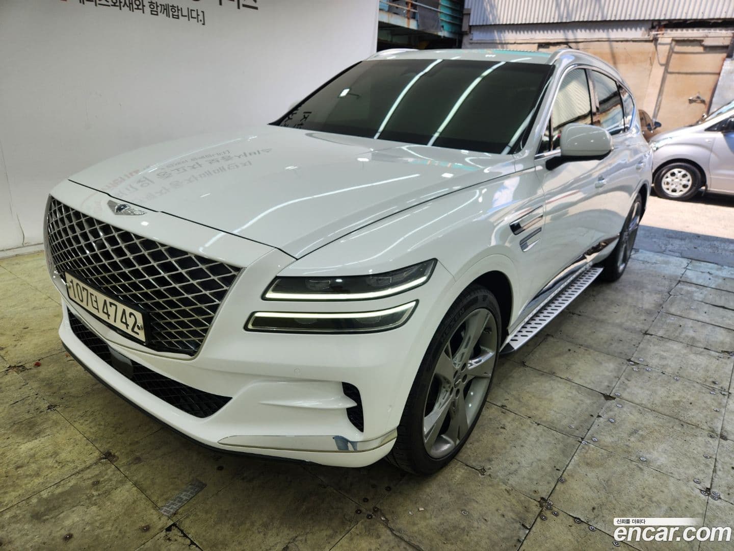 Main__Slider__Photo:GV80 Genesis 2020.4-0