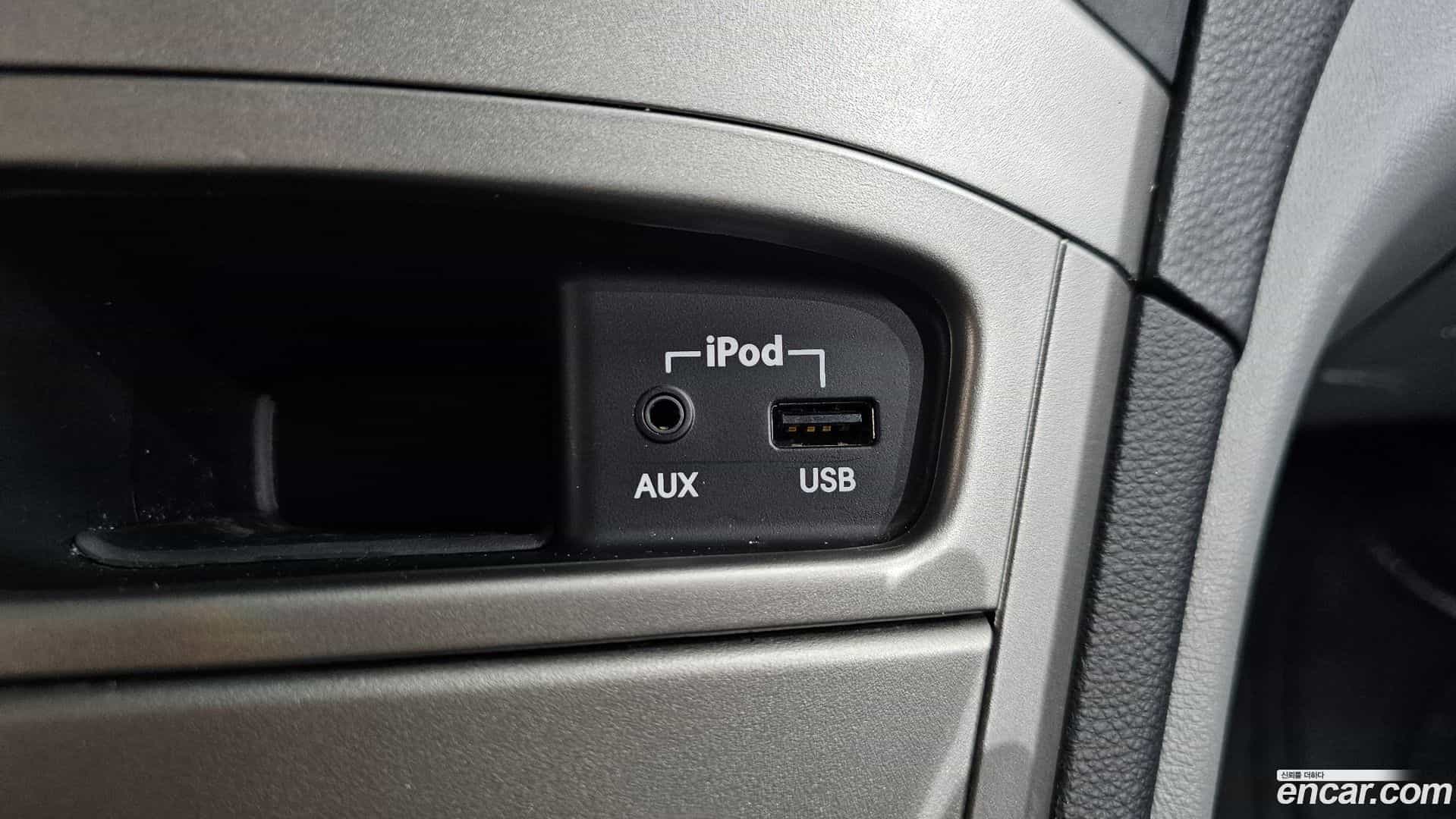 Starex Hyundai 2015.2-OPTION-020