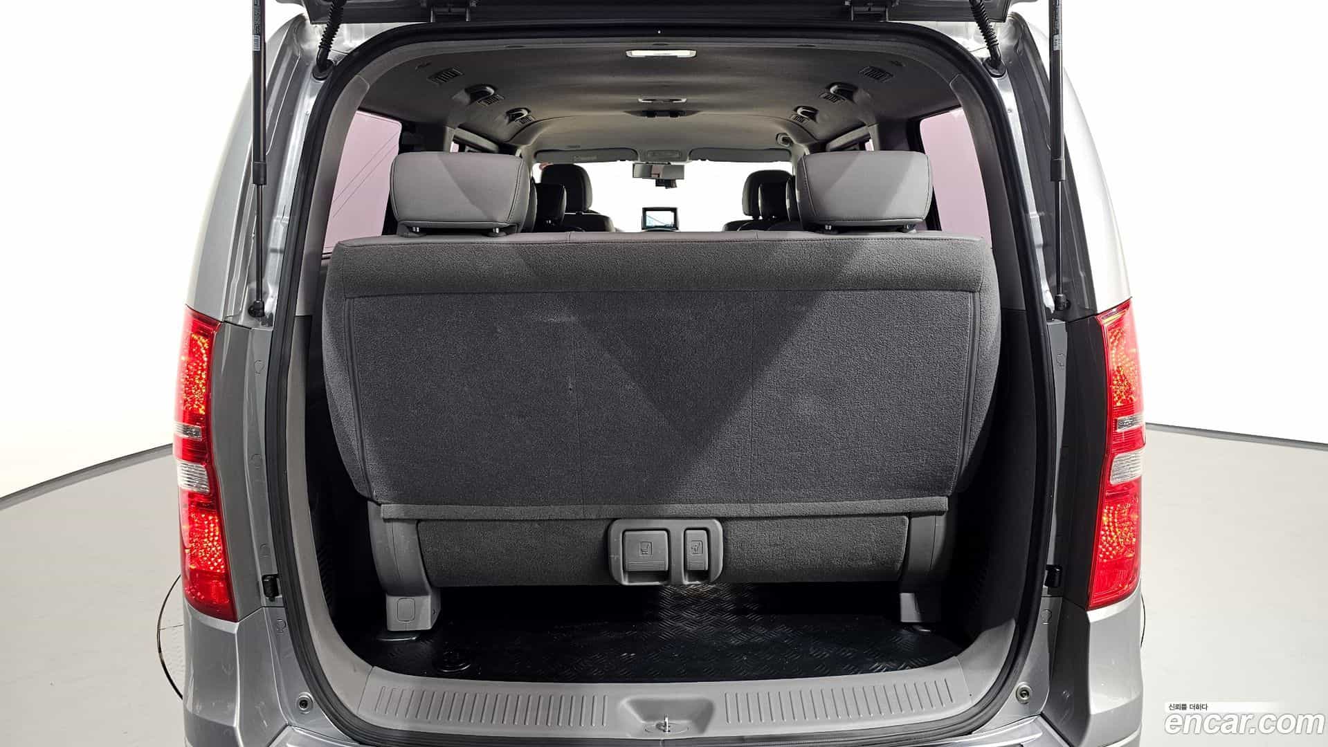 Starex Hyundai 2015.2-OPTION-021