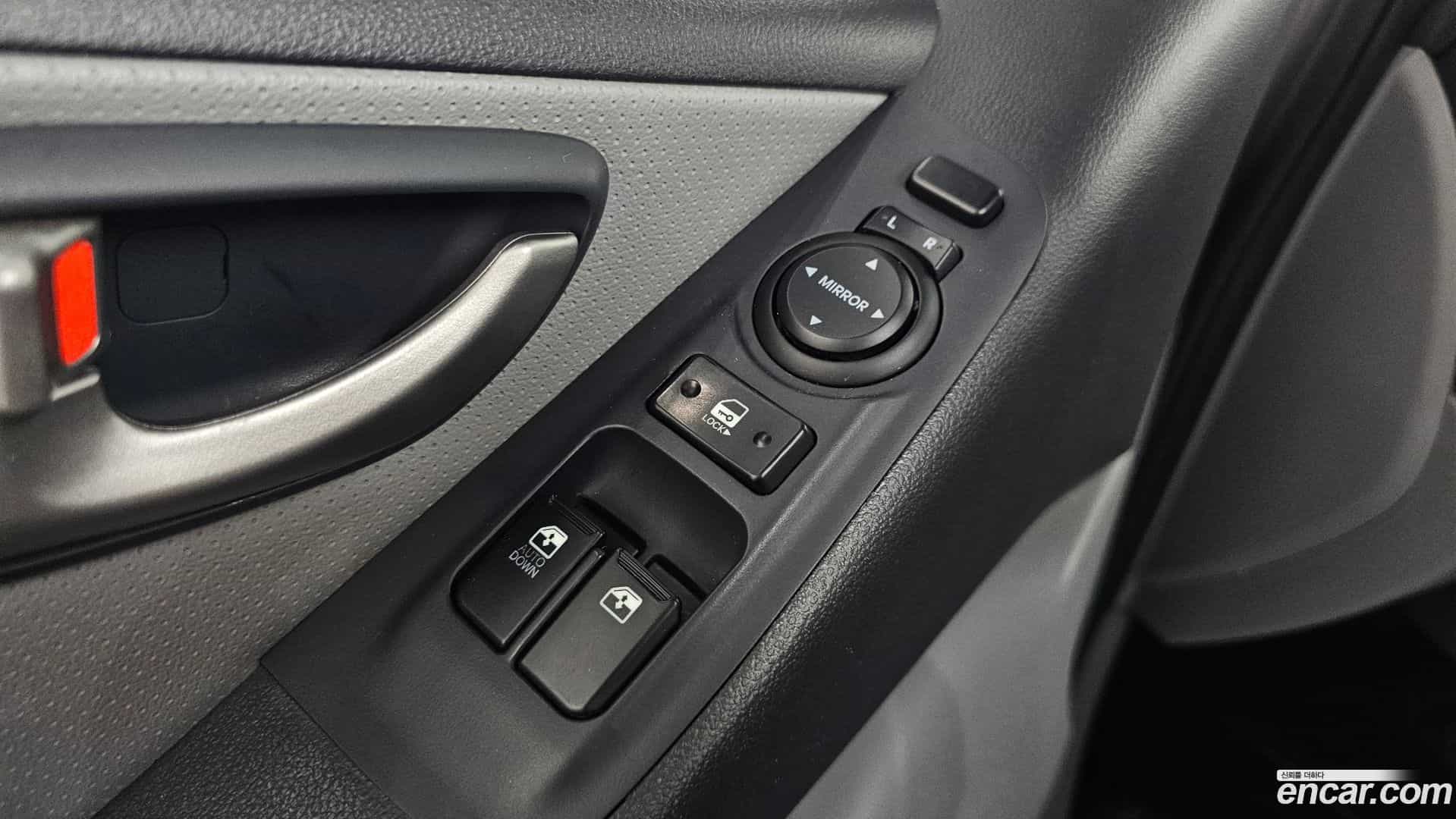 Starex Hyundai 2015.2-OPTION-042