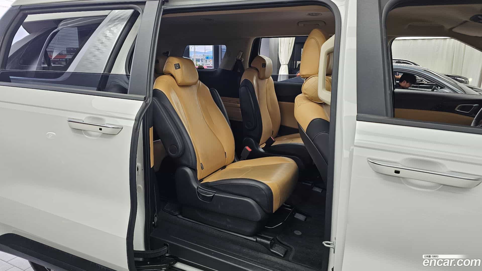 Canival Kia 2023.4-OPTION-016