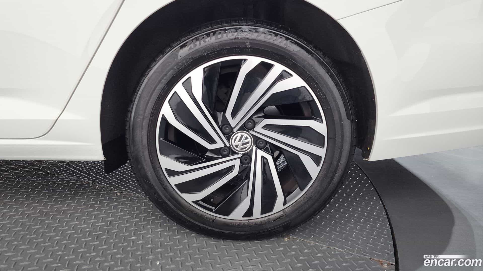 Jetta Volkswagen 2021.11-OUTER-031