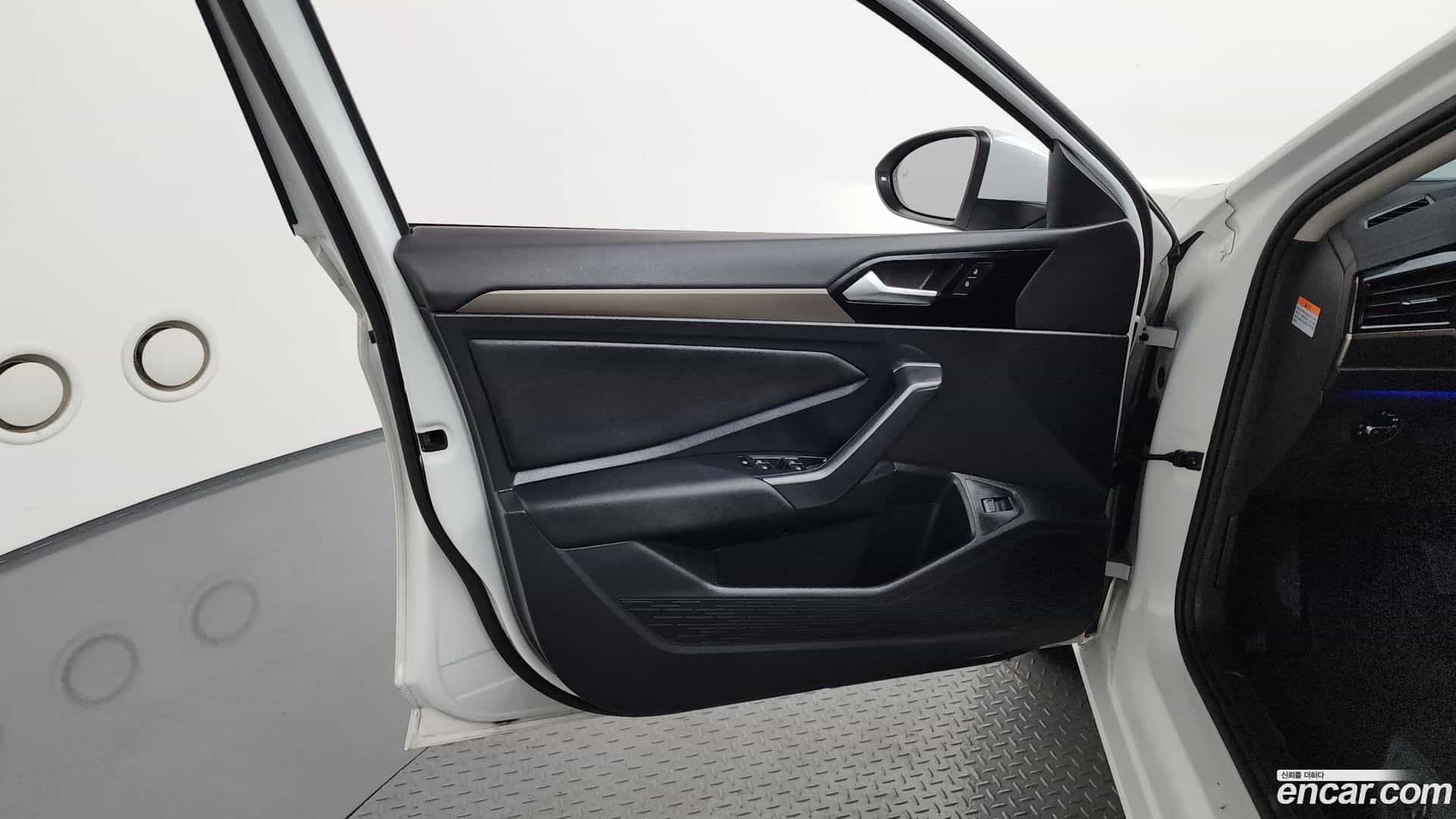 Jetta Volkswagen 2021.11-INNER-034