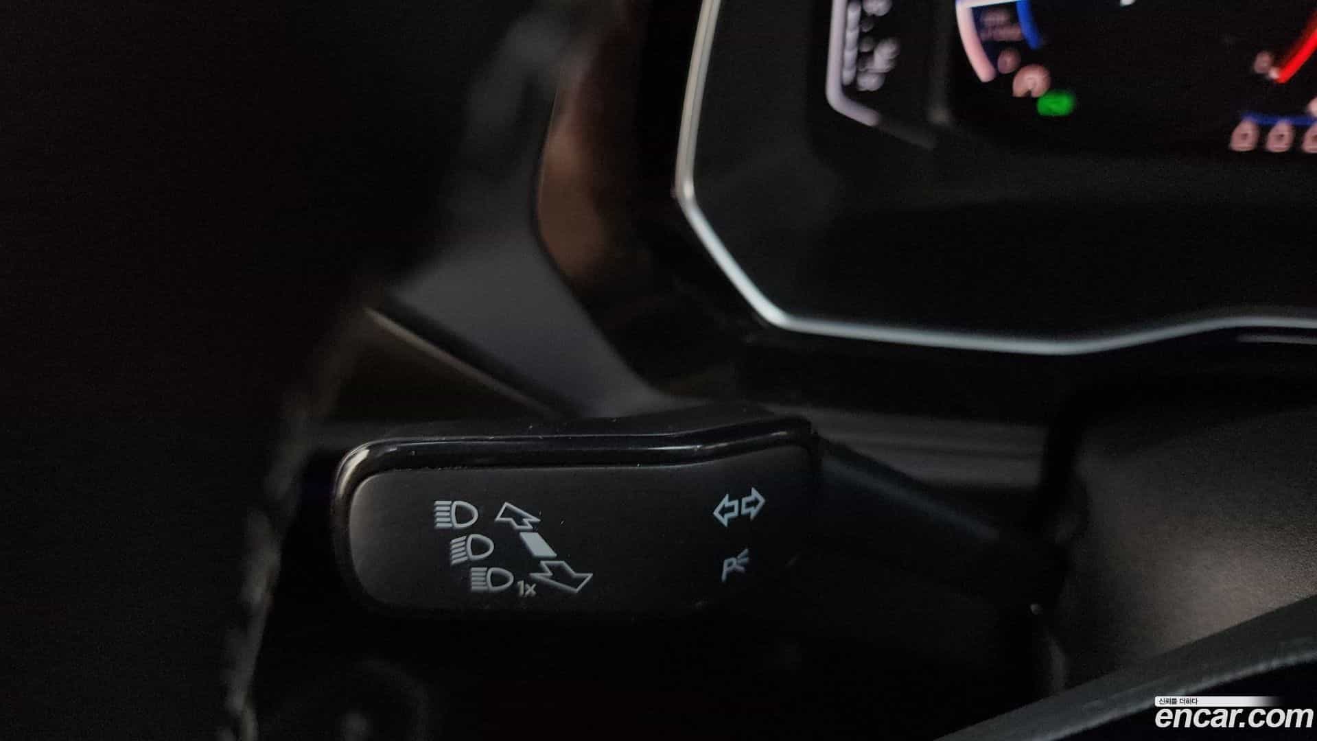 Jetta Volkswagen 2021.11-OPTION-046