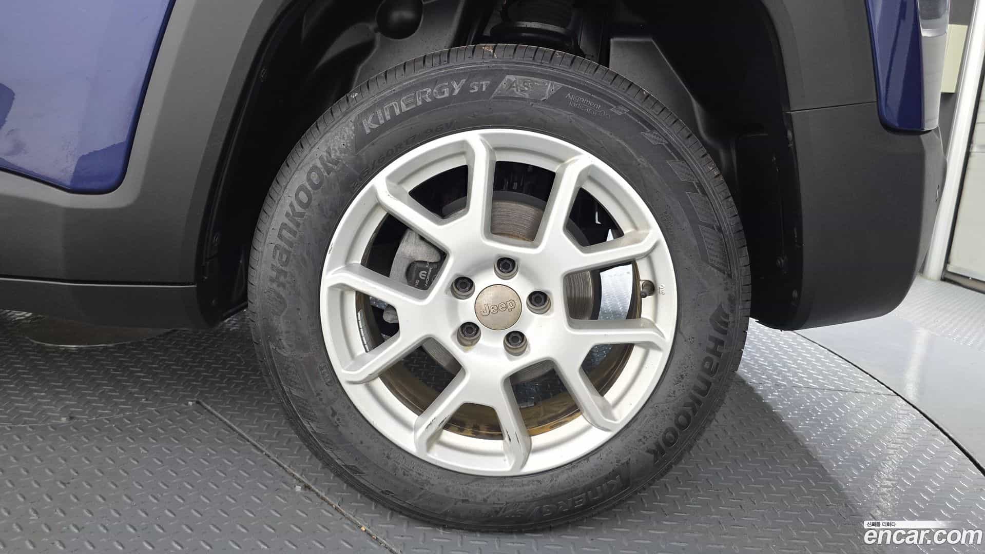 Renegade Jeep 2020.11-OUTER-005