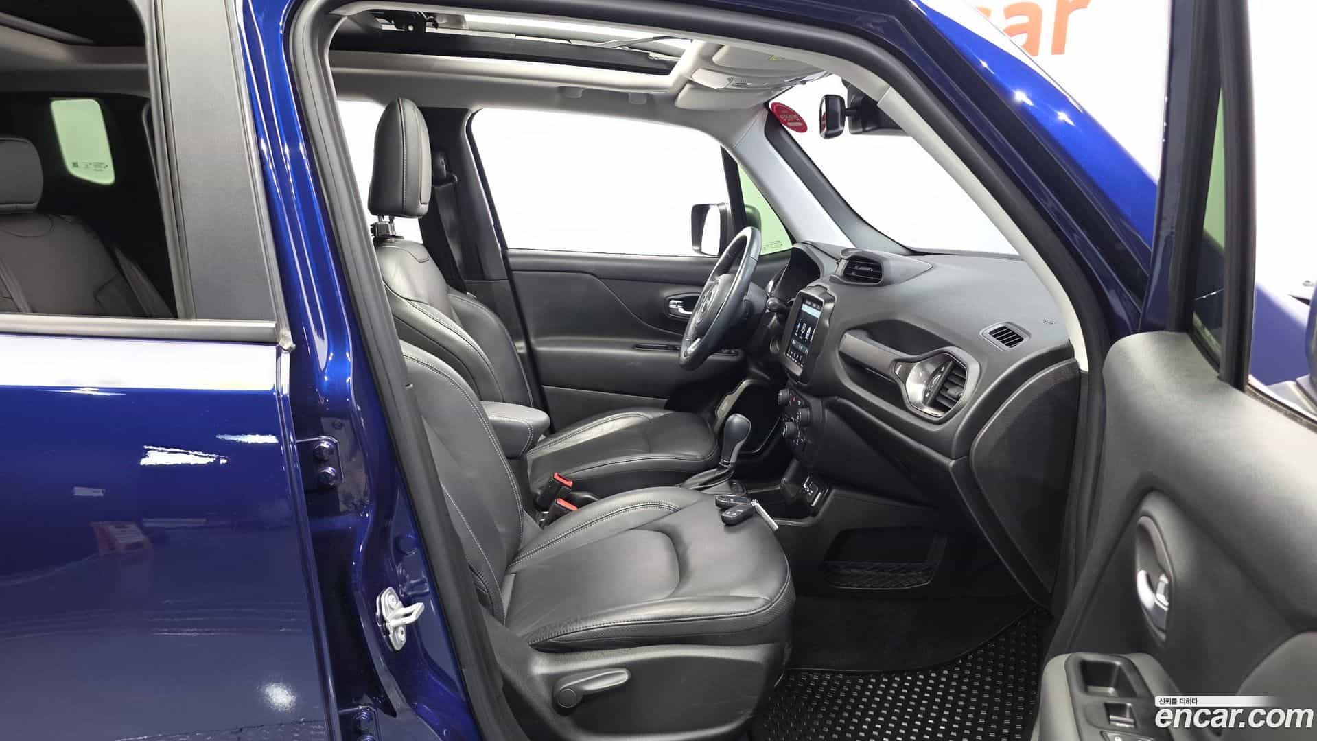 Renegade Jeep 2020.11-INNER-036