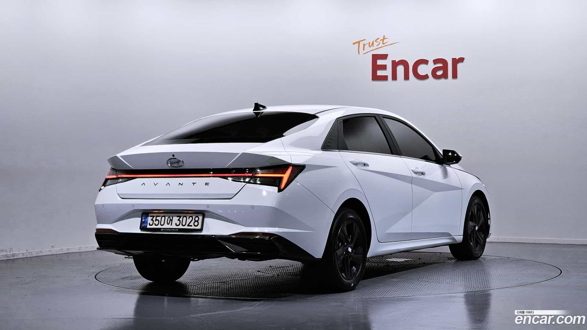 AVANTE Hyundai 2022.0-OUTER-002