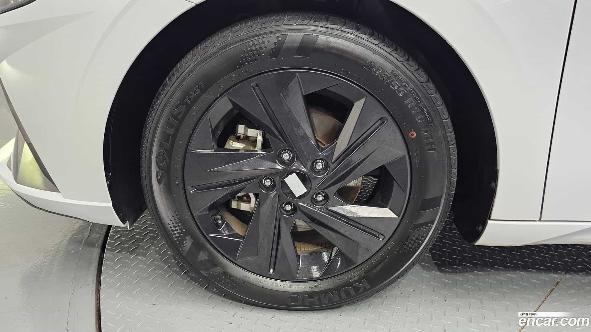 AVANTE Hyundai 2022.0-OUTER-005
