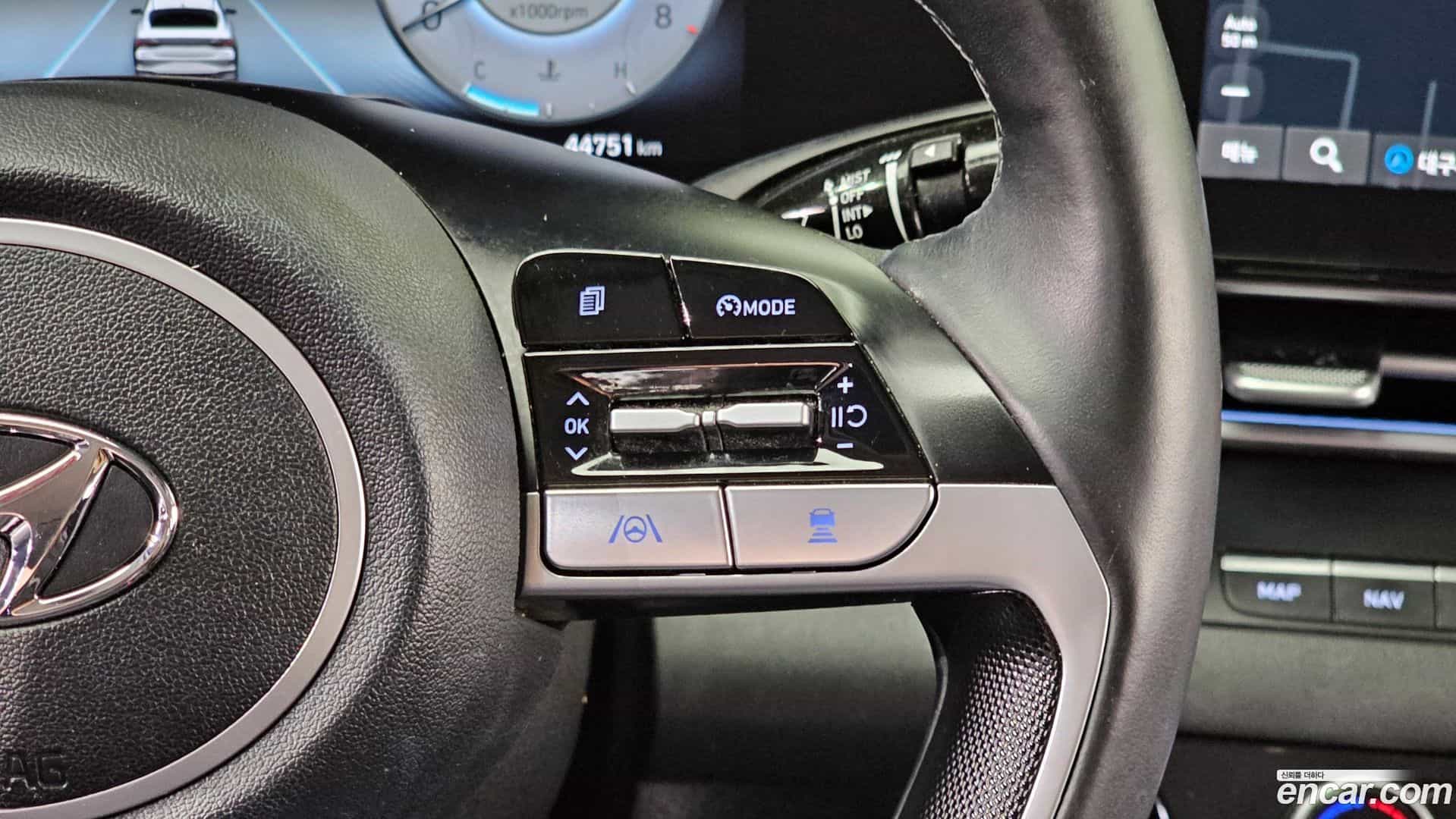AVANTE Hyundai 2022.0-OPTION-020