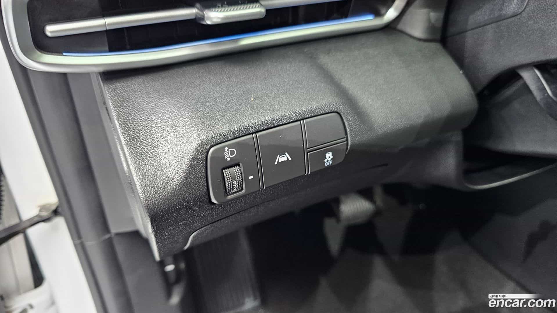 AVANTE Hyundai 2022.0-OPTION-023