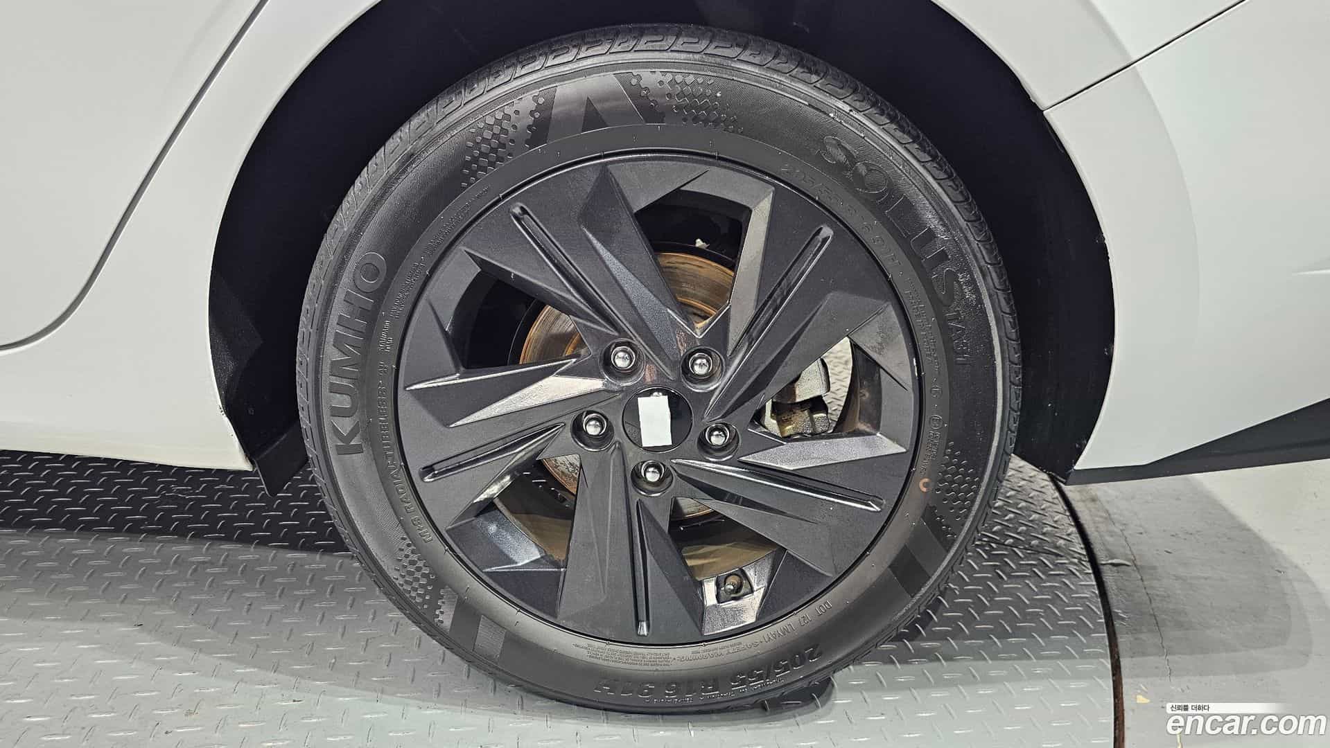AVANTE Hyundai 2022.0-OUTER-031