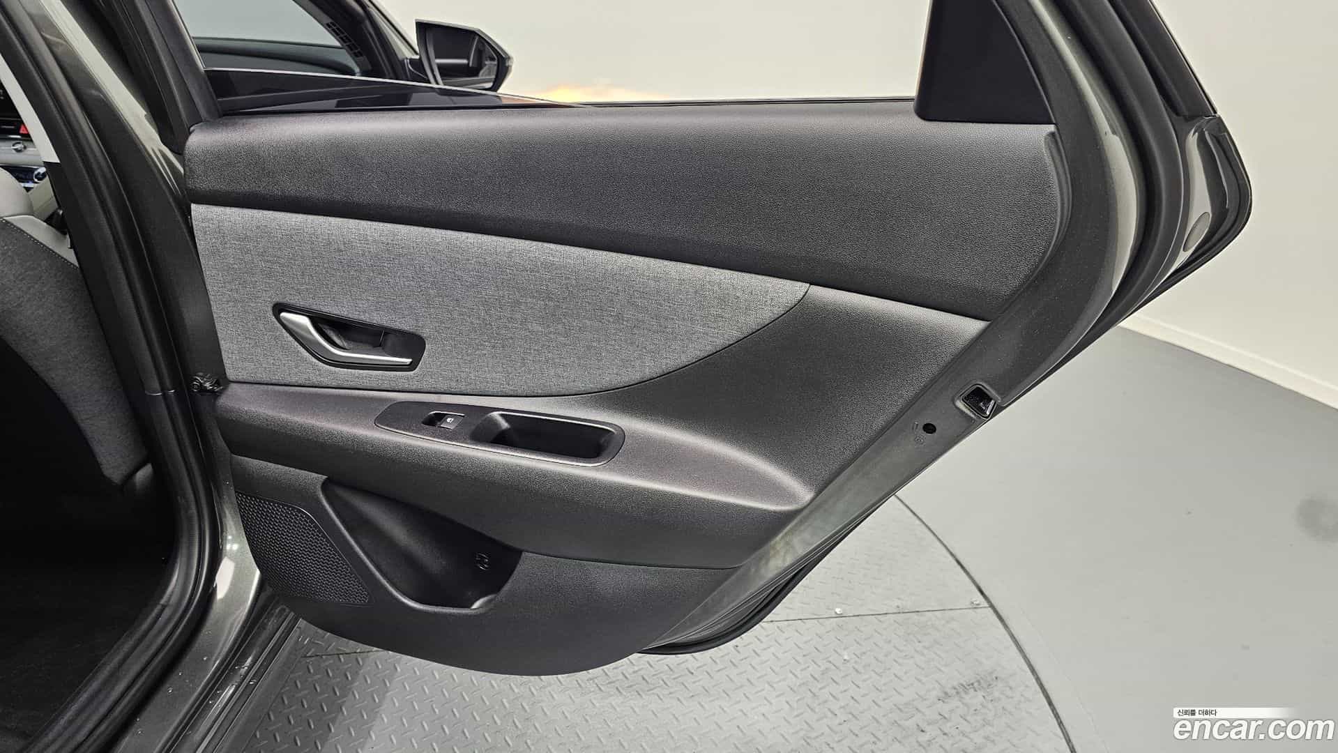 AVANTE Hyundai 2022.11-INNER-035