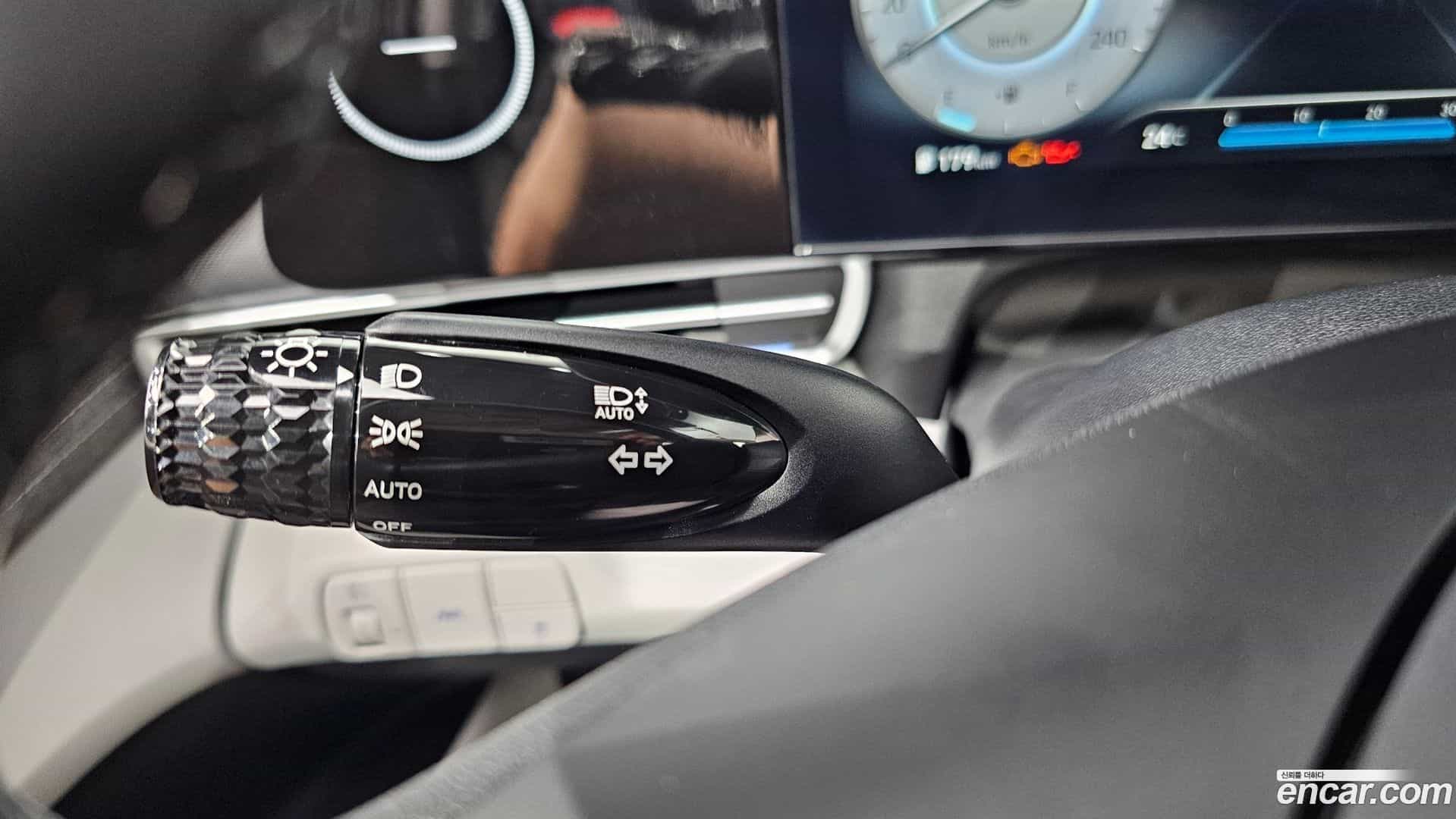 AVANTE Hyundai 2022.11-OPTION-040