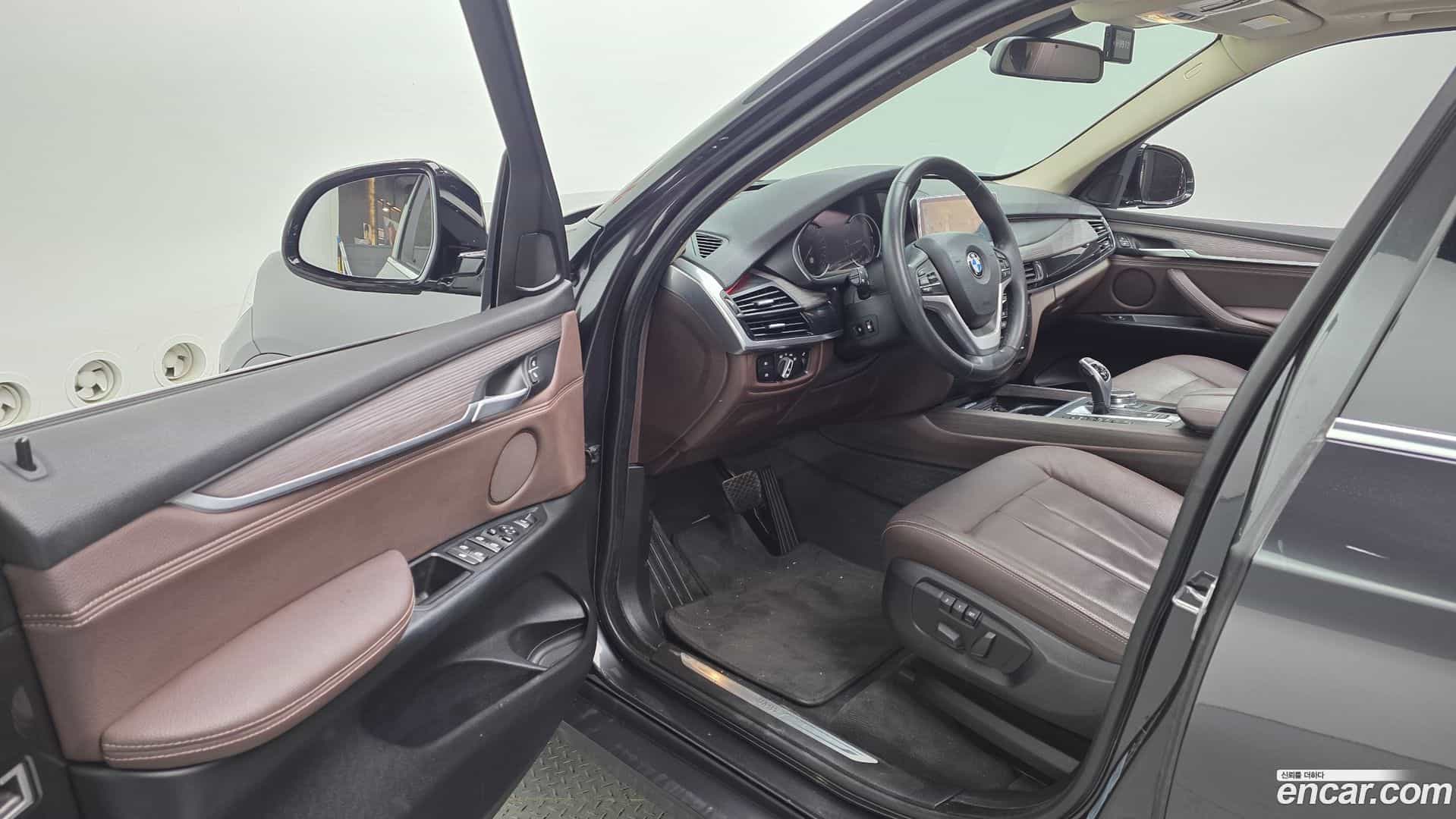 X5 BMW 2017.0-INNER-010