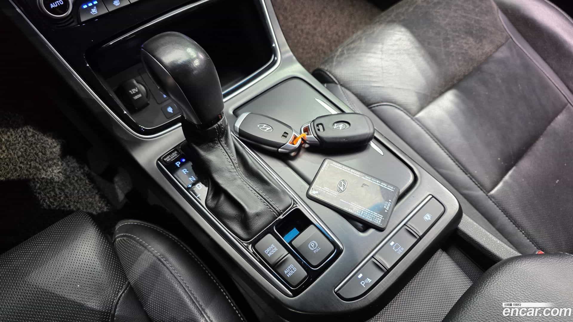 Grandeur Hyundai 2017.9-INNER-009