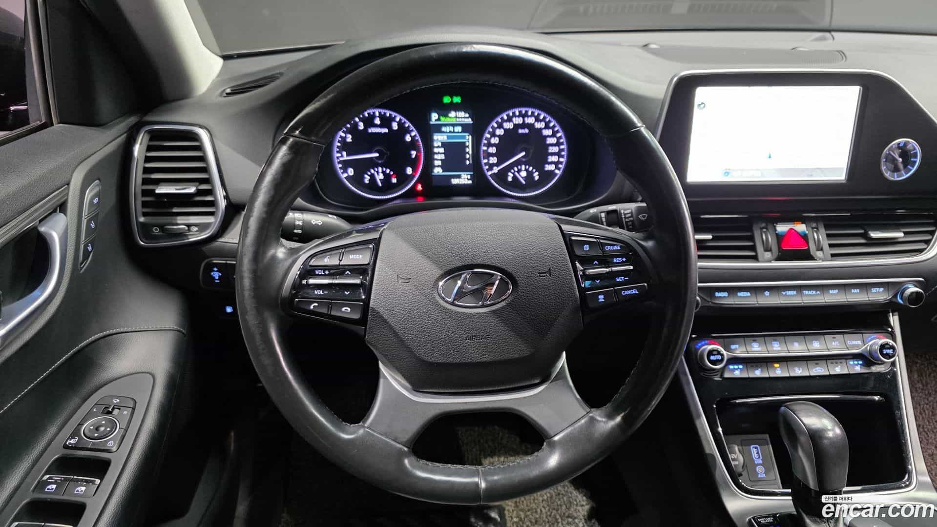 Grandeur Hyundai 2017.9-OPTION-017