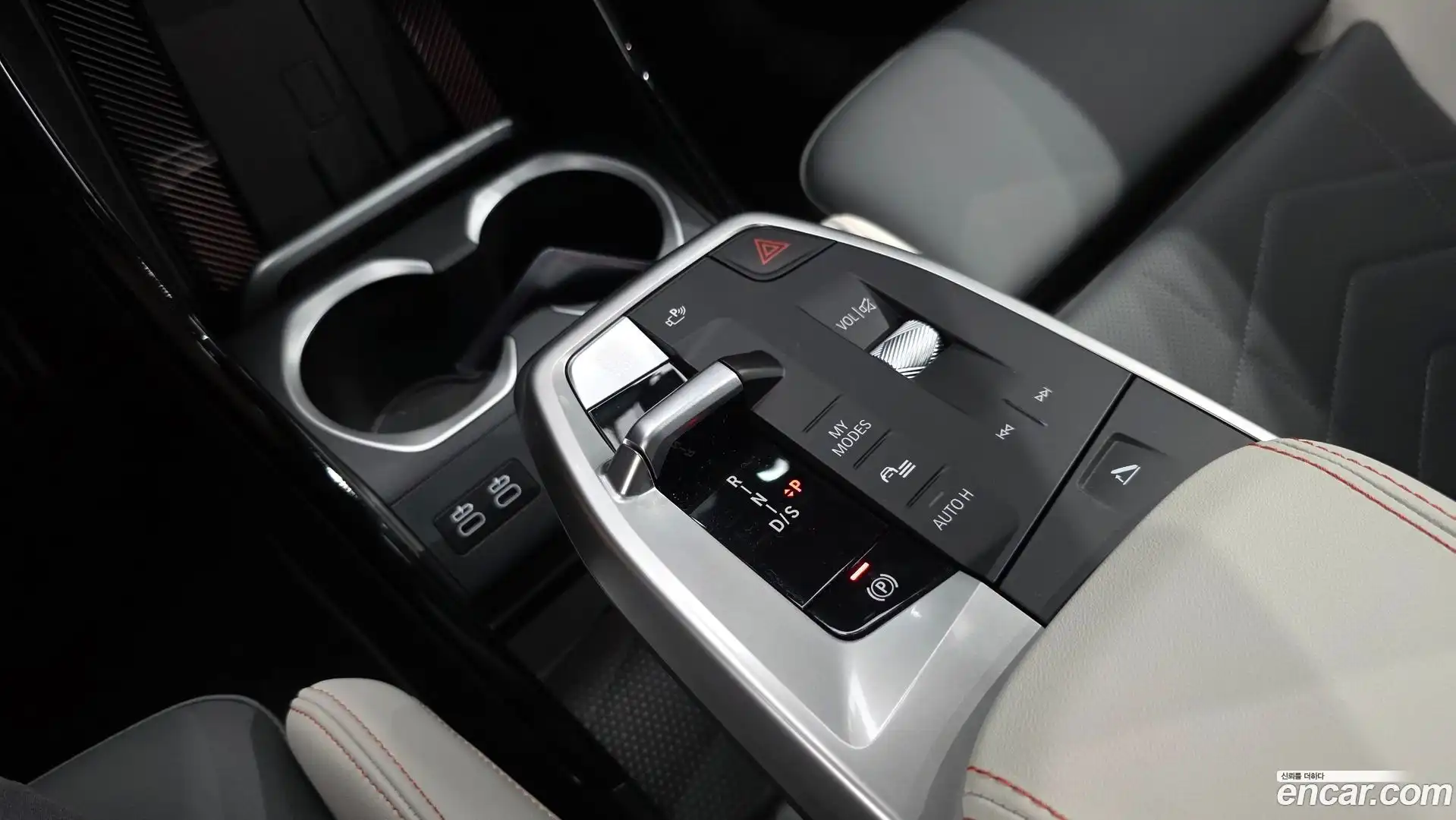 X2 (F39) BMW 2025.7-INNER-009