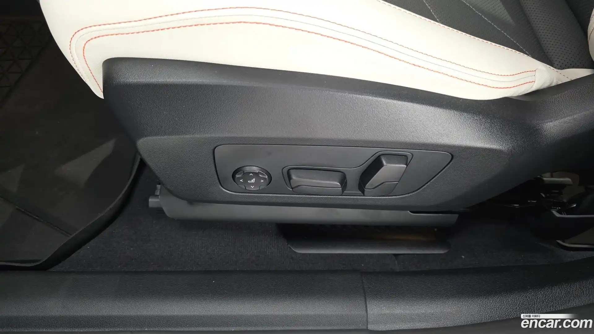 X2 (F39) BMW 2025.7-OPTION-048
