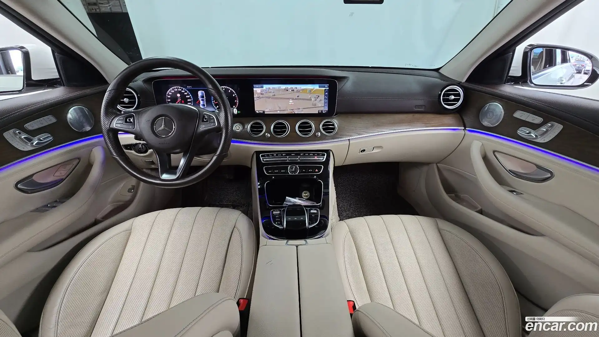 E-Class Mercedes-Benz 2018.0-INNER-007