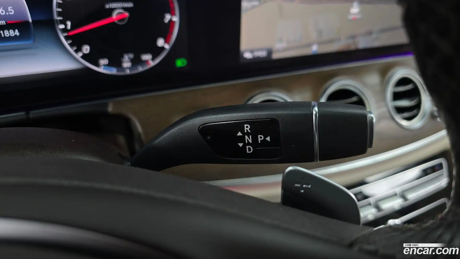 E-Class Mercedes-Benz 2018.0-INNER-009