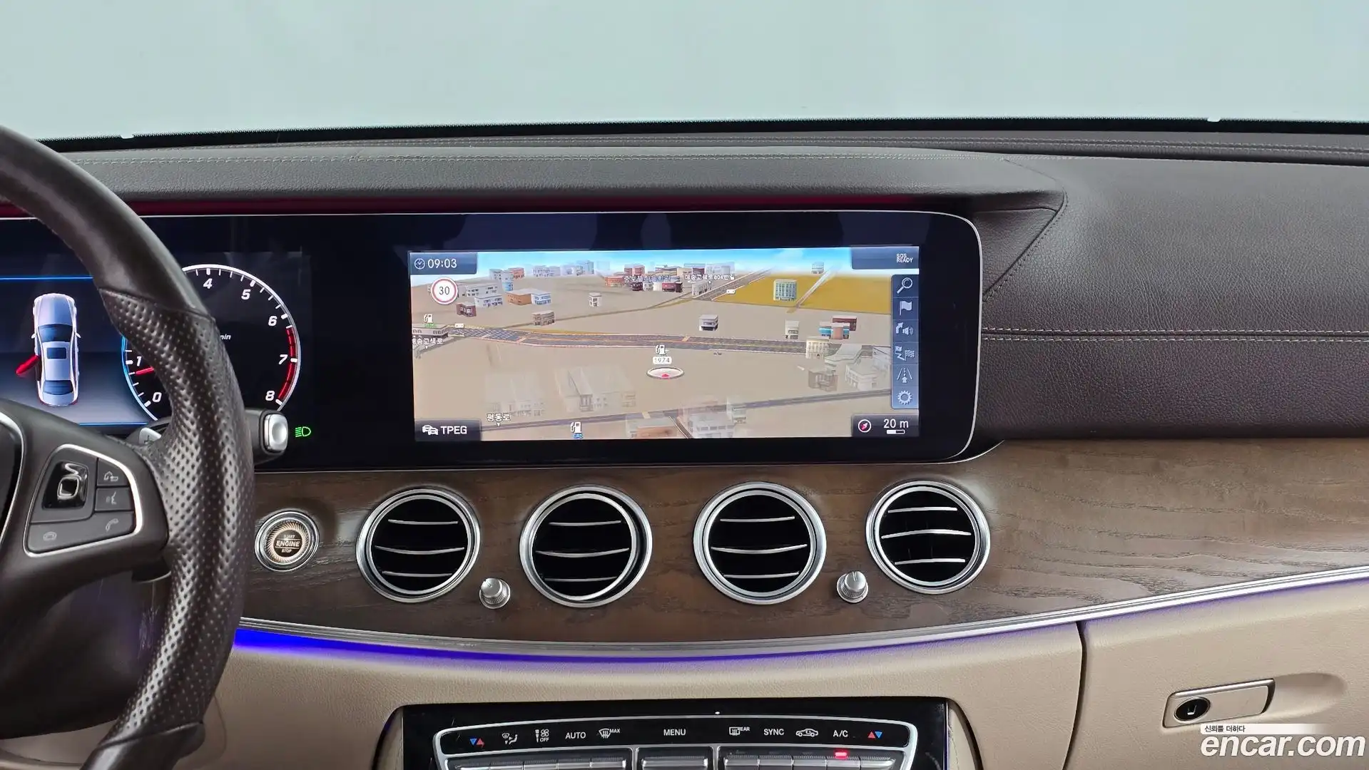 E-Class Mercedes-Benz 2018.0-OPTION-018