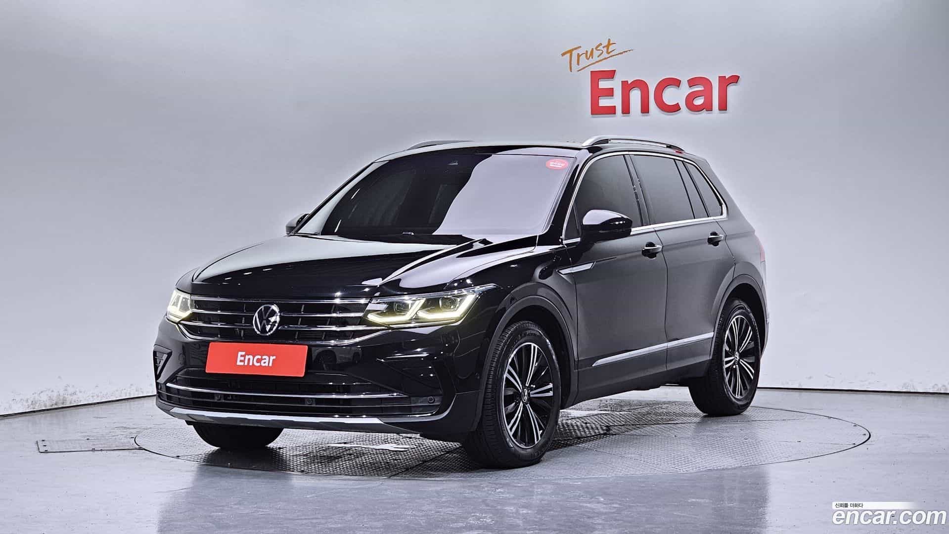 Tiguan Volkswagen 2021.7-OUTER-001