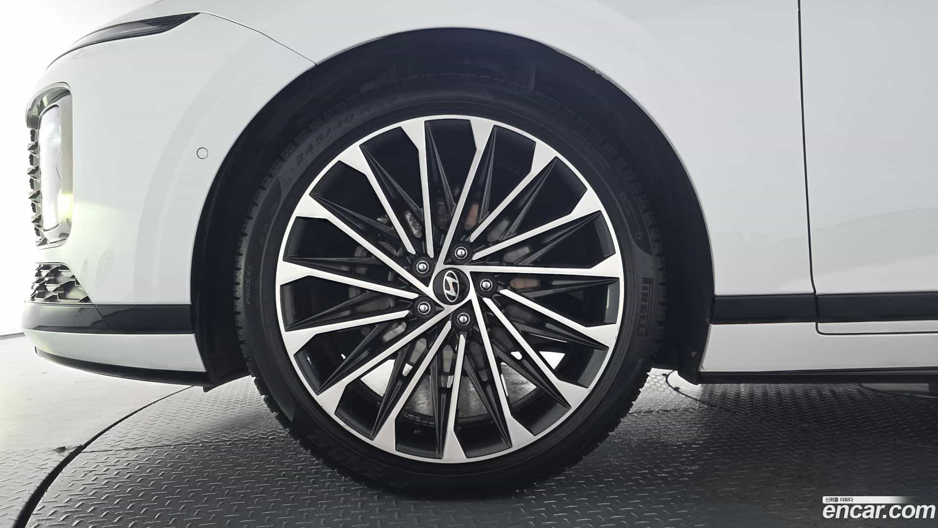 Grandeur Hyundai 2023.2-OUTER-005