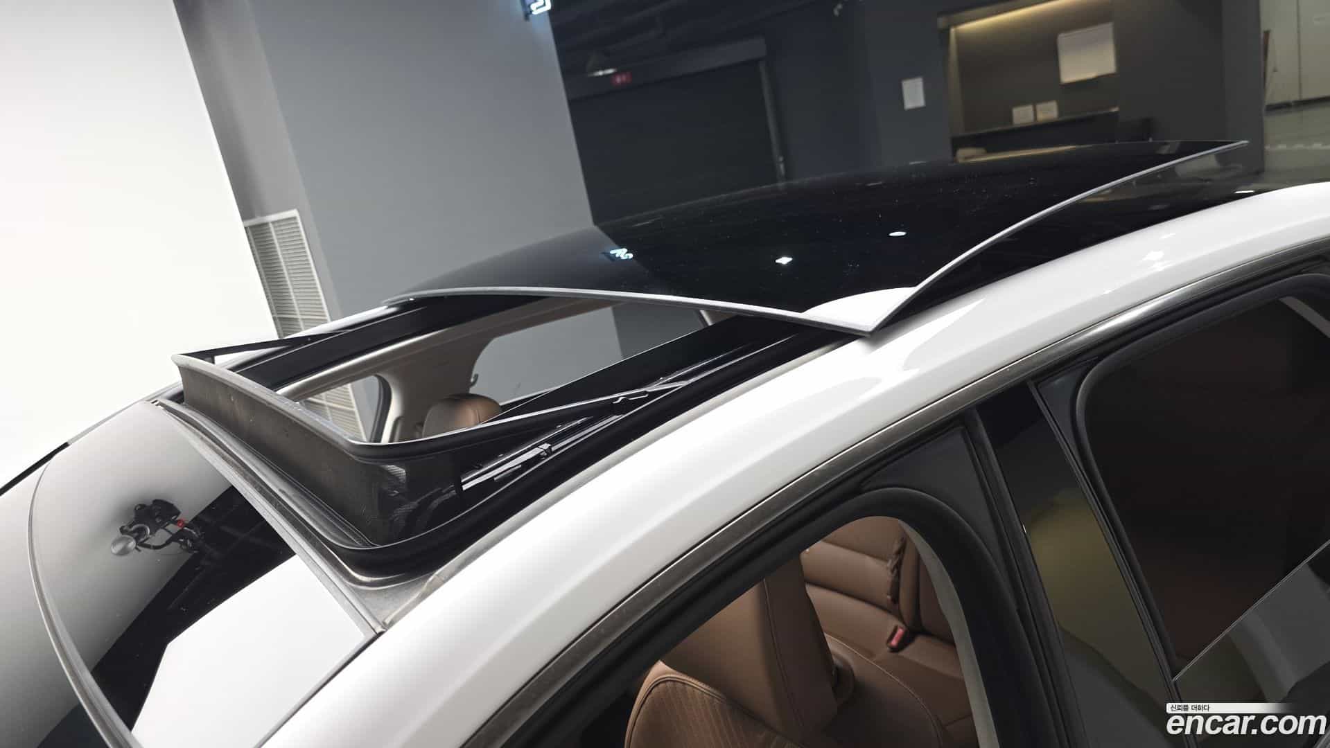 Grandeur Hyundai 2023.2-OPTION-019