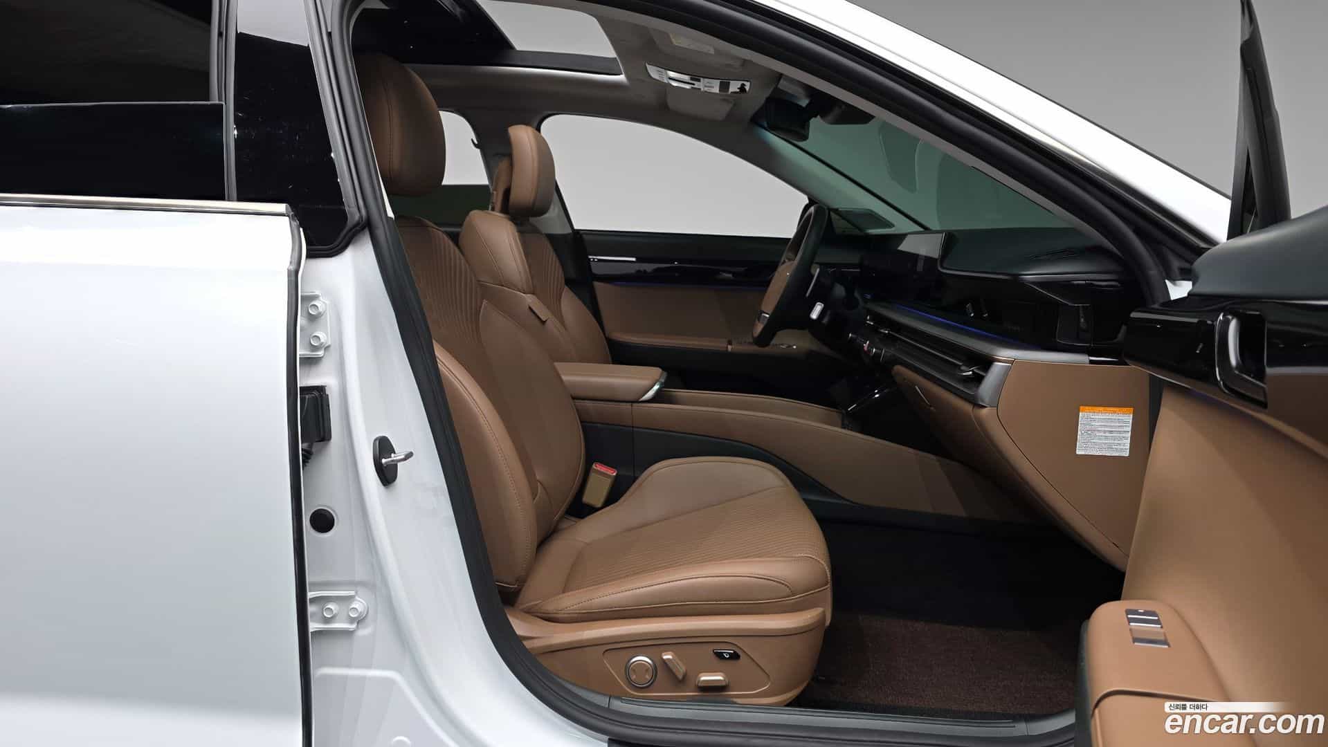 Grandeur Hyundai 2023.2-INNER-036