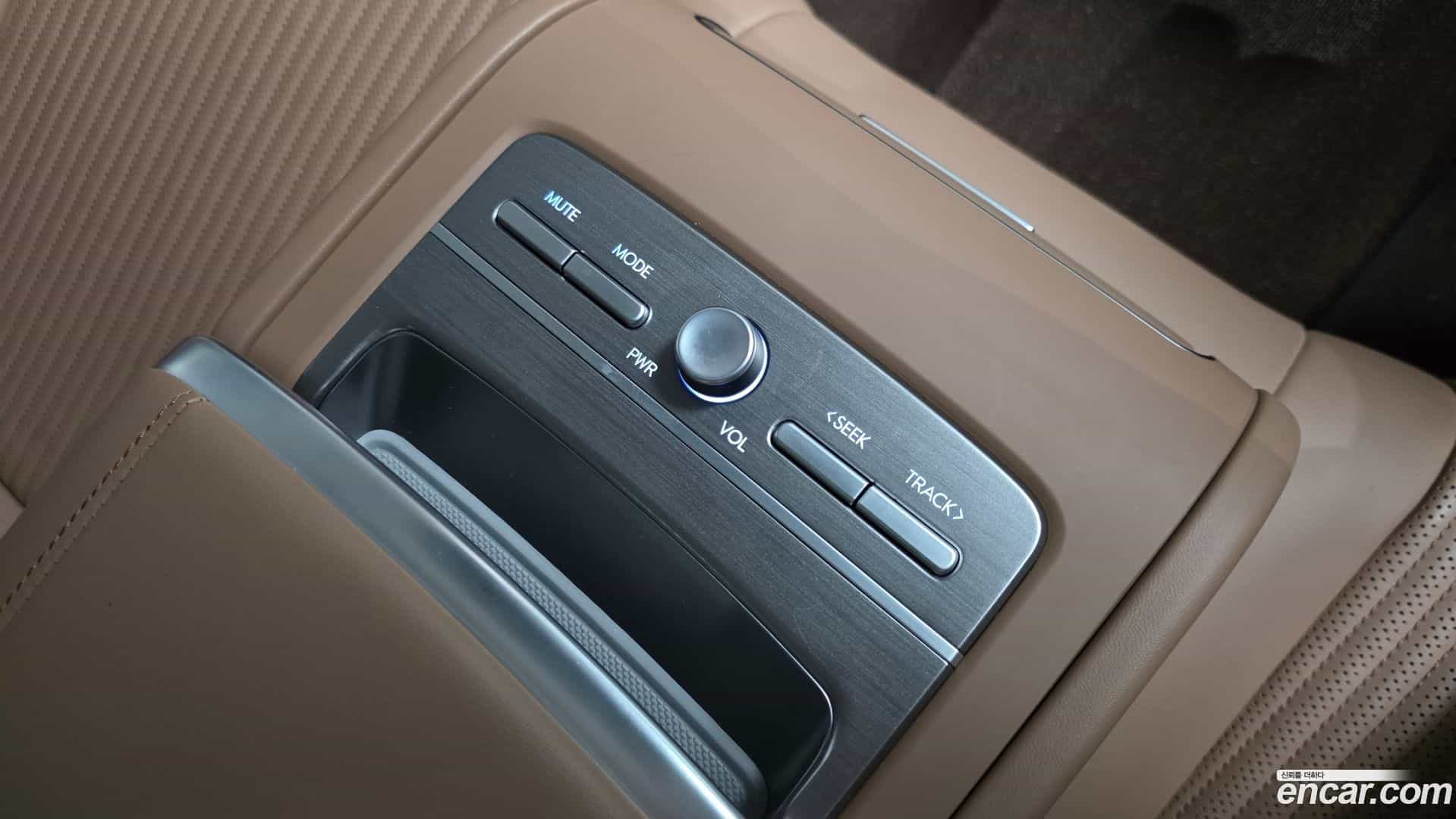 Grandeur Hyundai 2023.2-OPTION-045