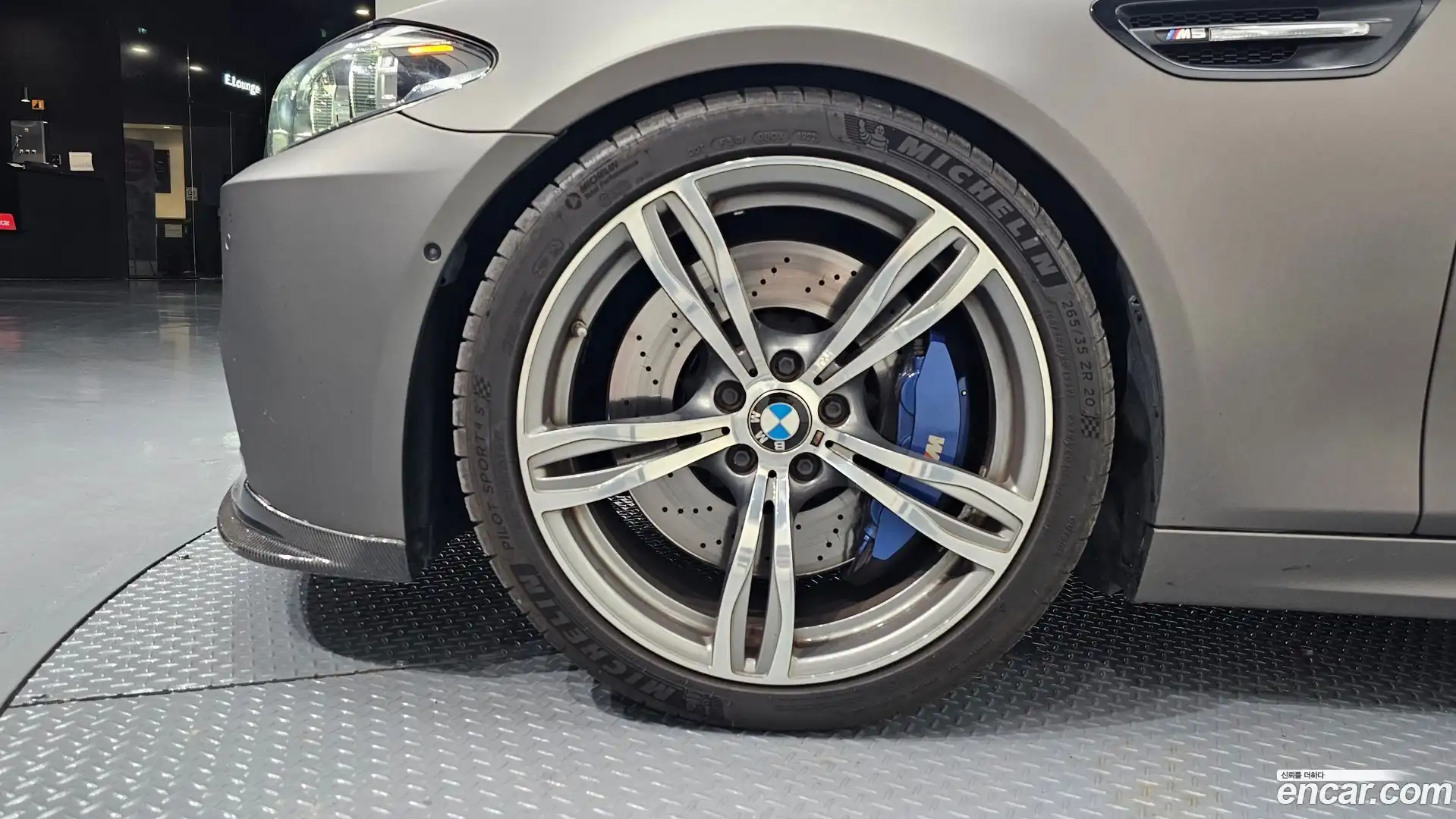M5 BMW 2015.6-OUTER-005