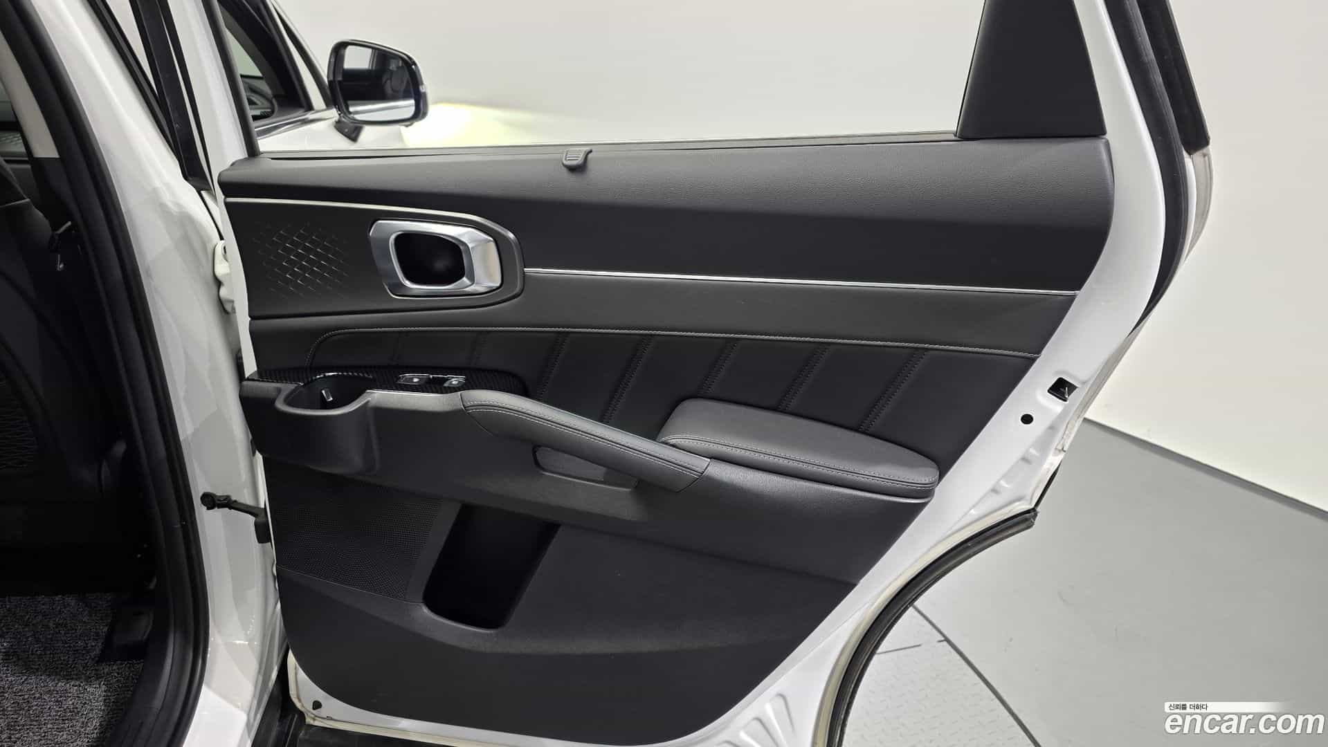 Sorento Kia 2023.3-INNER-035