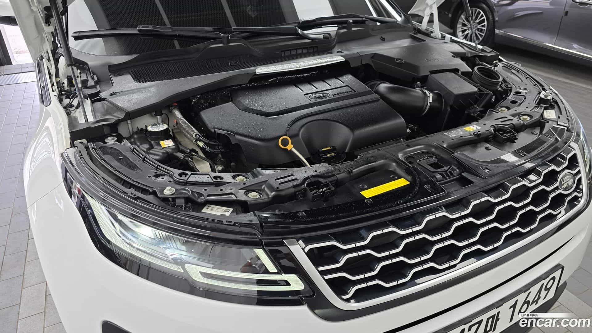 Range Rover Evoque Land Rover 2023.8-OUTER-006