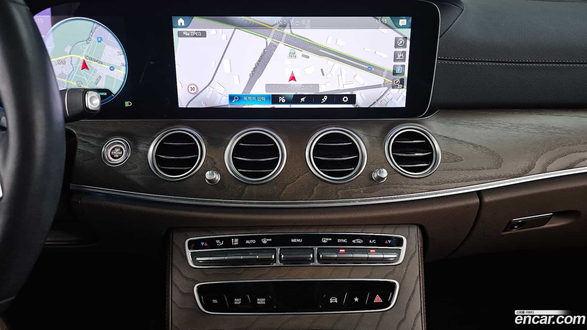 E-Class Mercedes-Benz 2023.4-OPTION-018