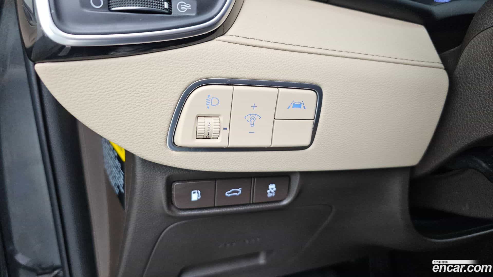 Grandeur Hyundai 2019.3-OPTION-020