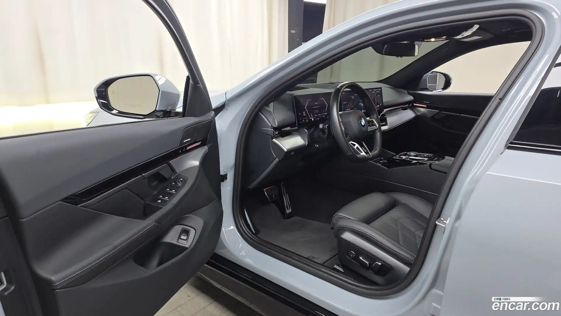 5-Series BMW 2024.7-INNER-010