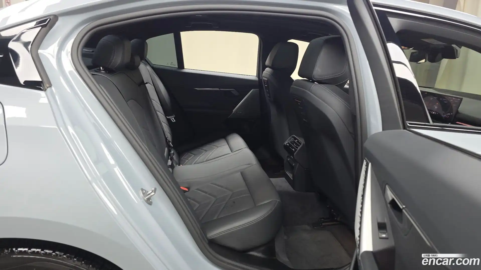 5-Series BMW 2024.7-OPTION-016