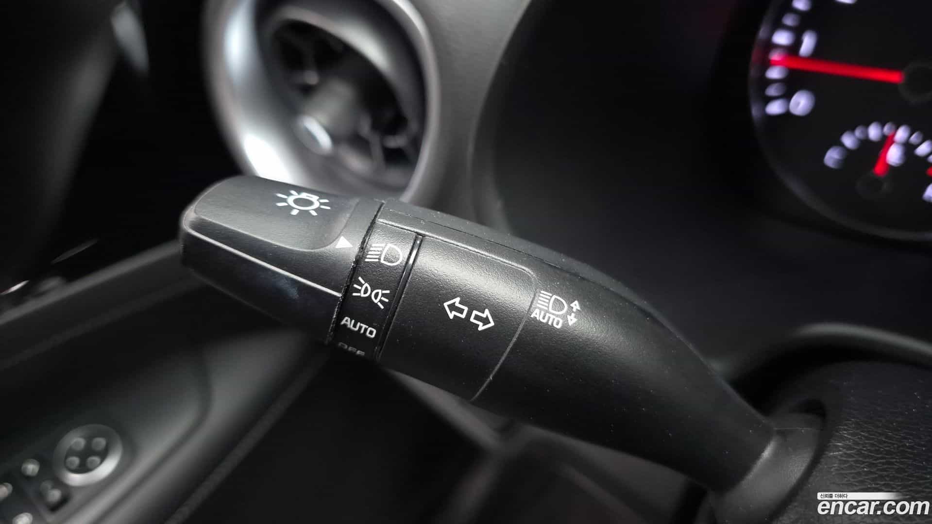 K3 Kia 2023.2-OPTION-042