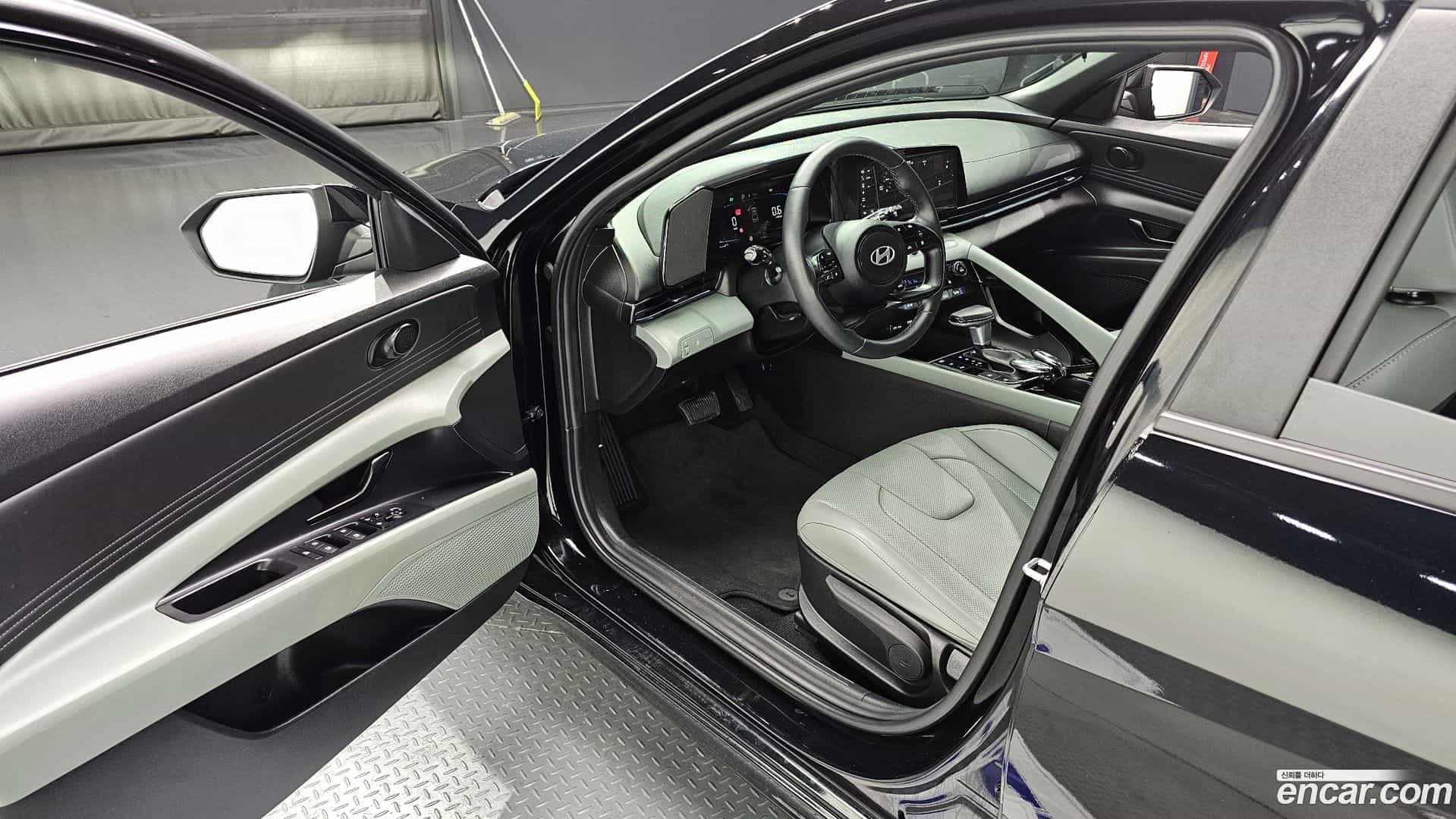 AVANTE Hyundai 2024.8-INNER-010