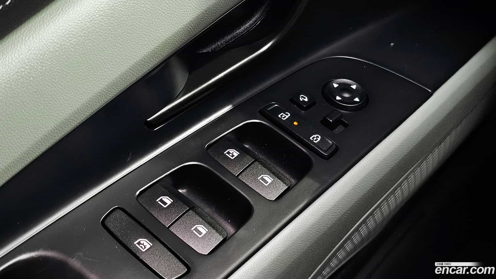 AVANTE Hyundai 2024.8-OPTION-021